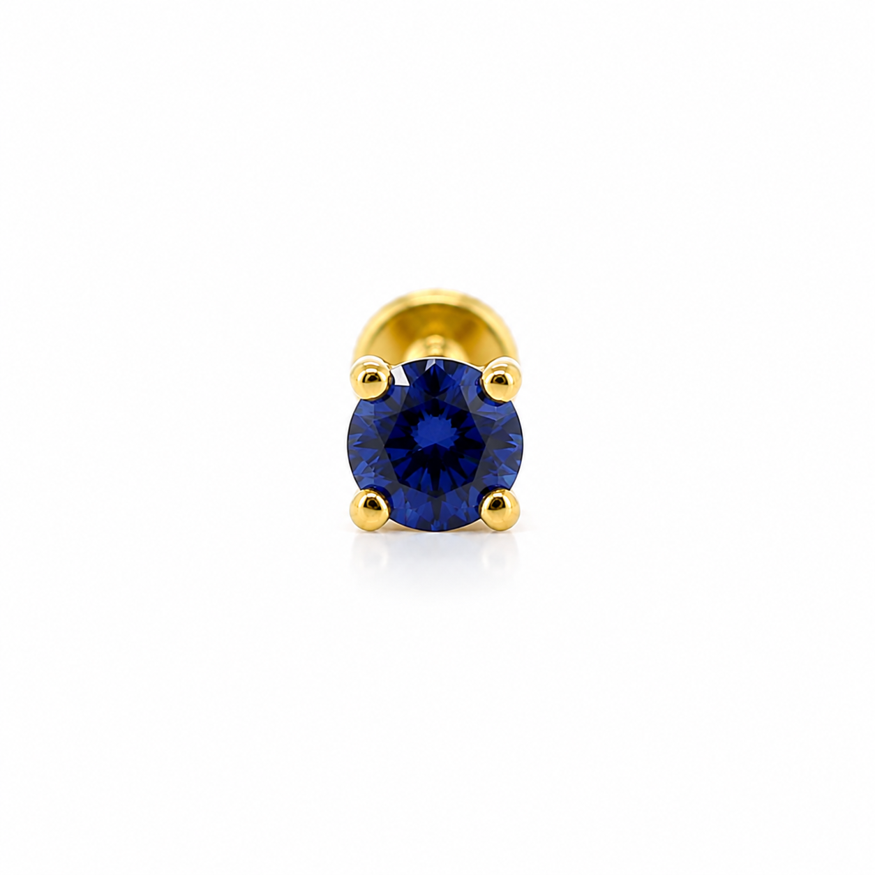 Pendientes de botón Aurora Fine Solitario Moissanita – 5 mm | Oro amarillo de 14K